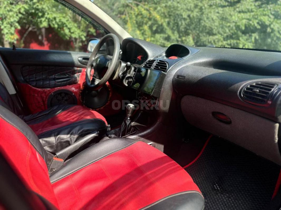 Продам Peugeot 206
Автомобиль 2008г
Кузов оцинкованный без гнили 
3 владельца 
Очень экономный д - Орск