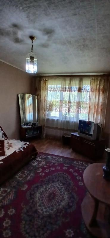 Предлагаем  Вашему вниманию квартиру по аппетитной цене.
• г. - Новотроицк