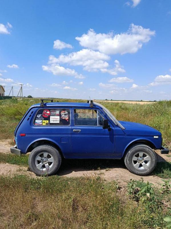 Продам ниву подготовленную для бездорожья, на блокировках, по тех части в отличном состоянии, дно, л - Орск
