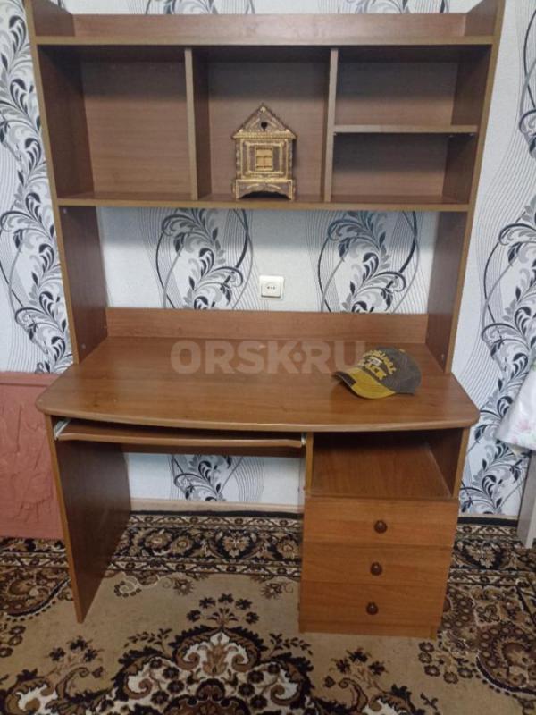 Продам компьютерный стол в хорошем состоянии... - Орск