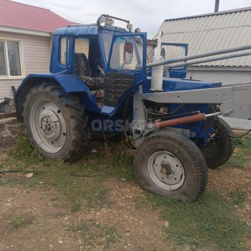 Продам сельхоз технику трактора К-700, Т-150, МТЗ-80 а так имеются культиваторы загрузчик веялок и о - 1
