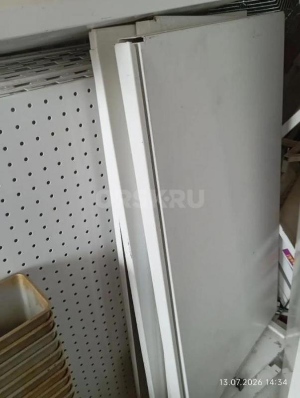 Продам остатки от торгового оборудования, остались стенки от стеллажей 120см,60 см, 30 см,глухие и п - Орск