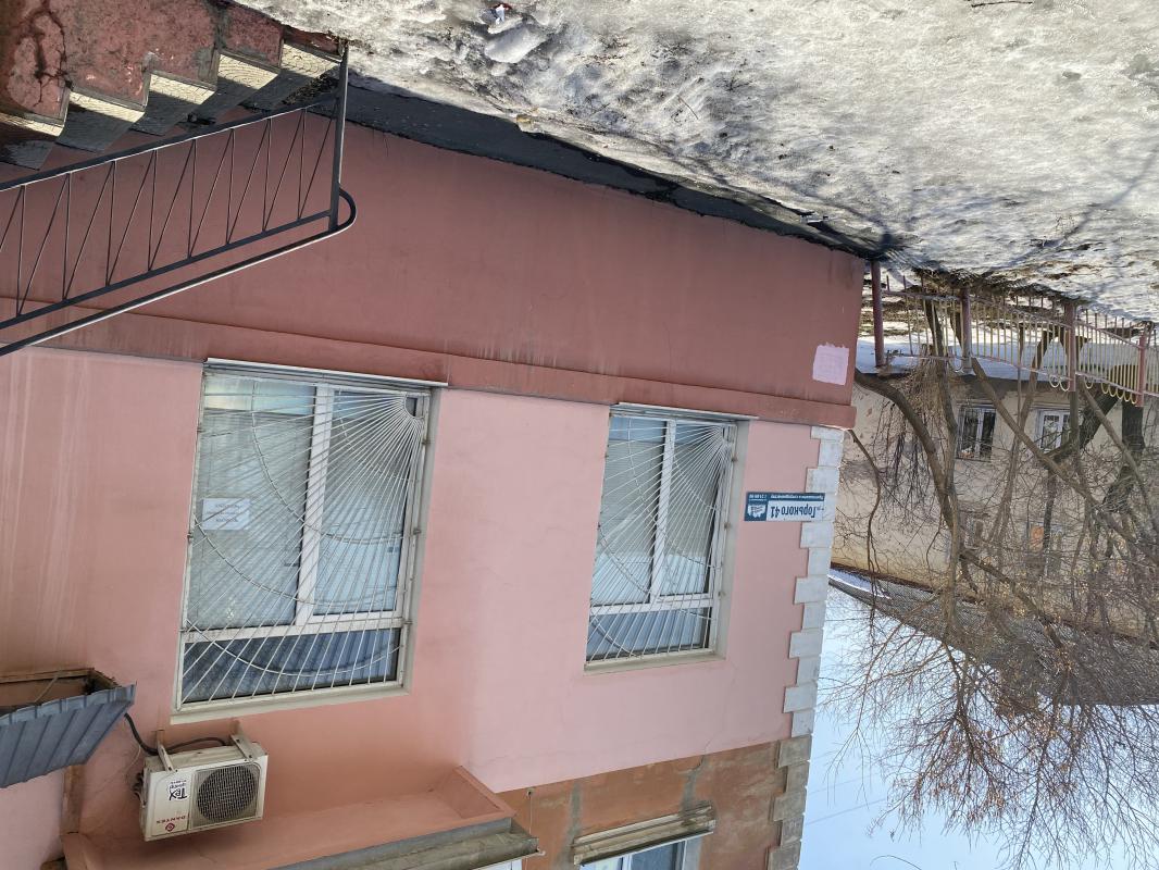 Два помещения общей площадью 160 м, два входа, один на улицу, другой во двор. - Орск