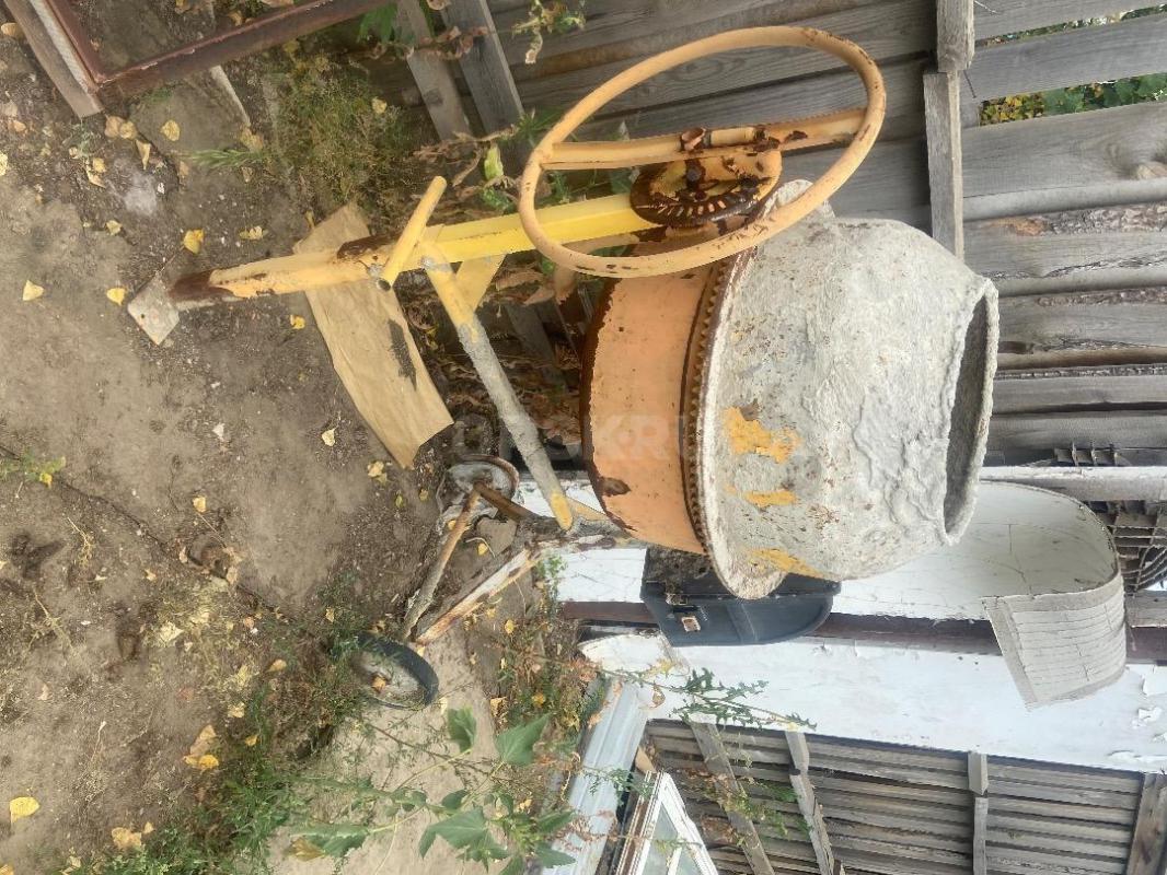 Бетономешалка на 180 литров, двигатель не работает - Орск