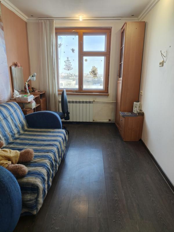 Продается  трехкомнатная квартира площадью 61,5 кв. - Орск