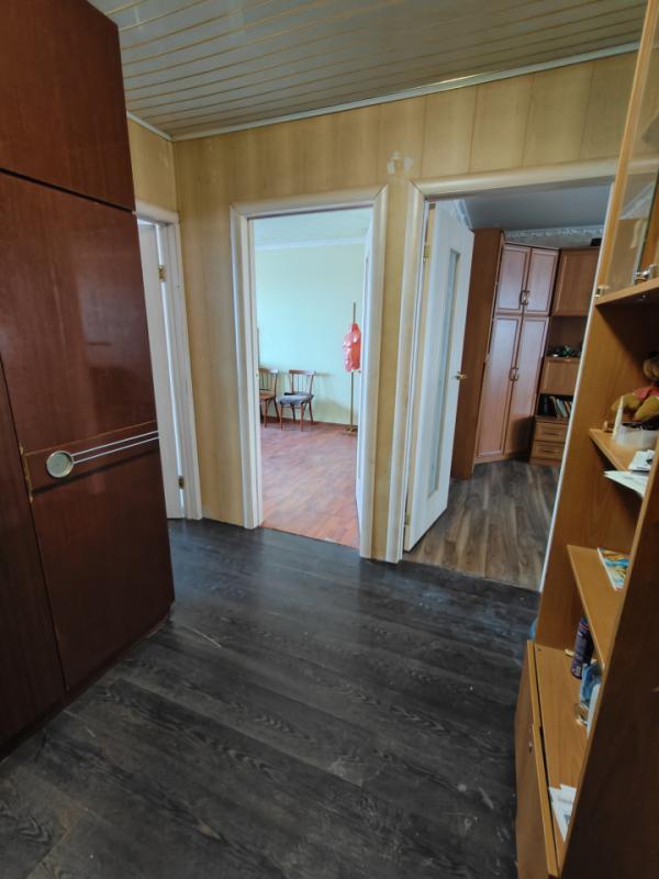 Продается  трехкомнатная квартира площадью 61,5 кв. - Орск