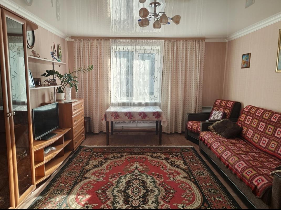 Продаётся Дом с Земельным участком в г. - Орск
