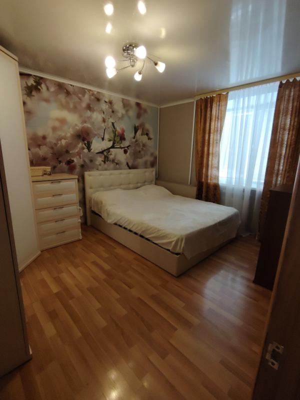 Продаётся уютная трёхкомнатная квартира площадью 59.7 квадратных метров, расположенная в центре горо - Орск