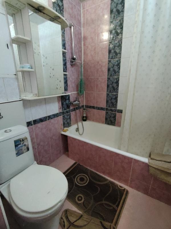 В продаже уютная, светлая, теплая 2-х комн. - Орск