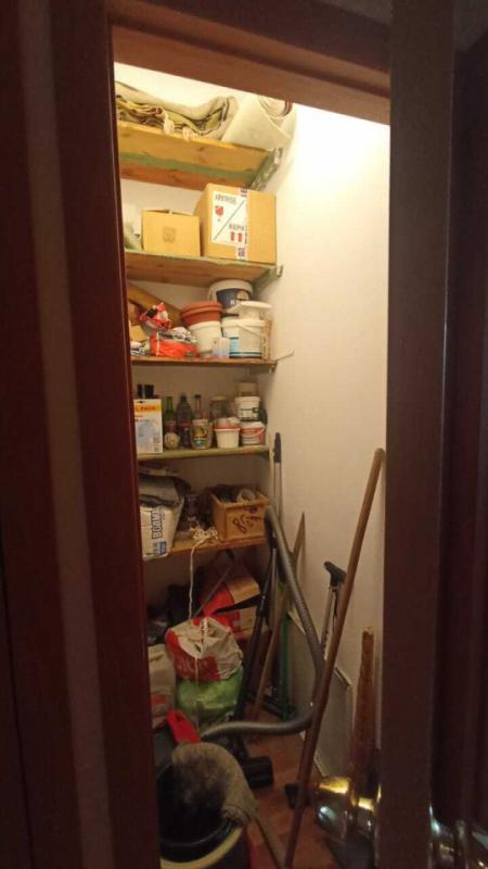 Продается уютная двухкомнатная квартира старого типа, расположенная по адресу: ул. - Новотроицк