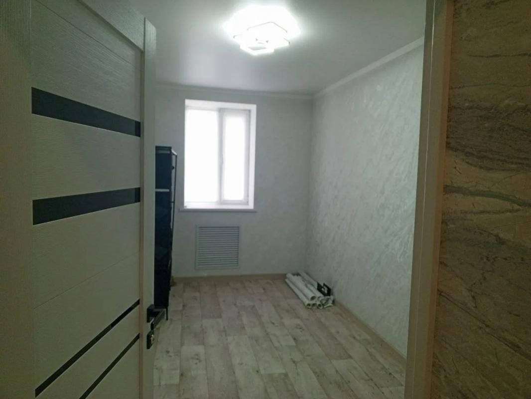 Продается уютная трехкомнатная квартира в тихом районе г. - Орск