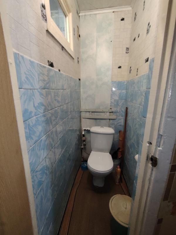 В продаже уютная 3-х комнатная квартира, расположенная на 3 этаже 5-ти этажного кирпичного дома. - Орск