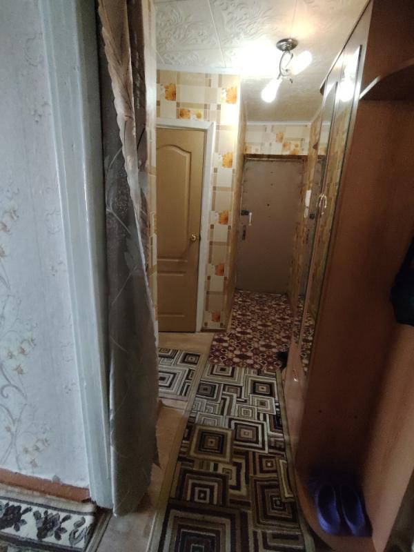 В продаже уютная 3-х комнатная квартира, расположенная на 3 этаже 5-ти этажного кирпичного дома. - Орск