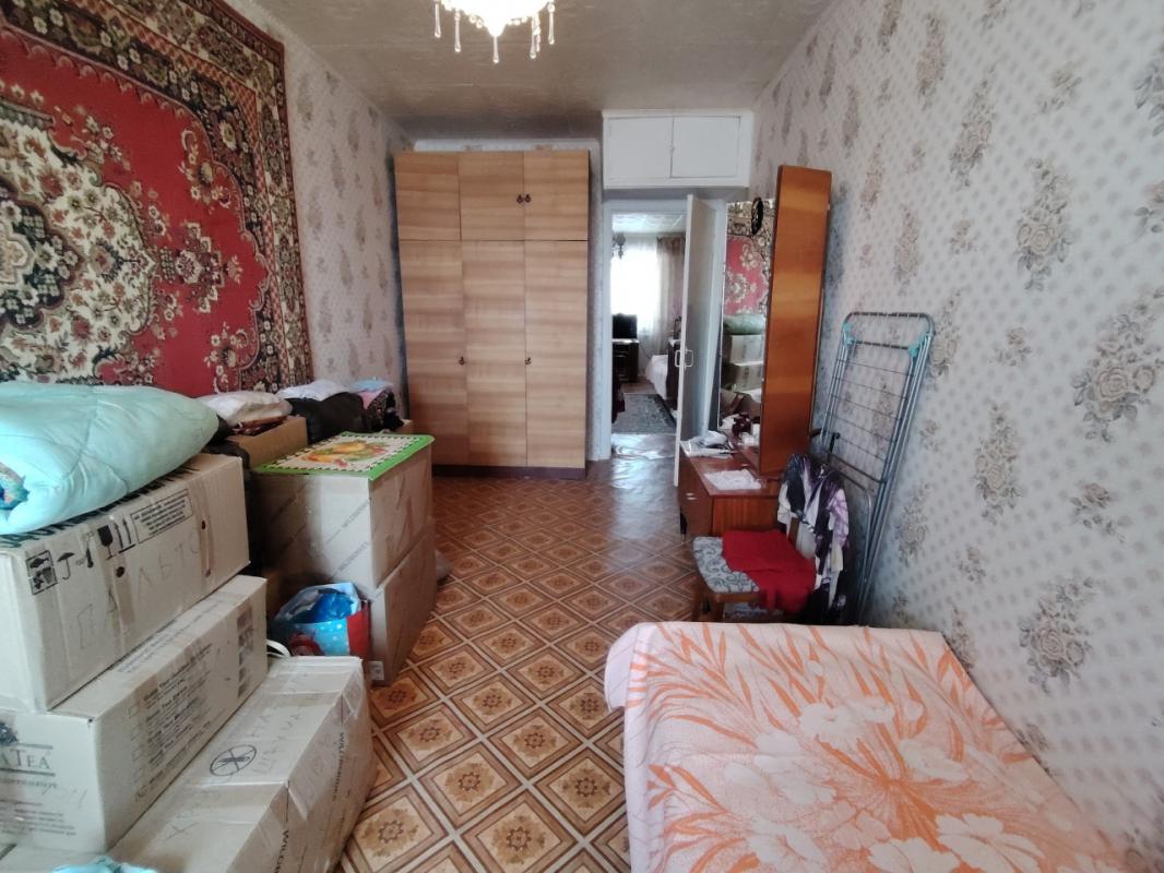 Не задано
Предлагается к продаже светлая и просторная двухкомнатная квартира в первом микр. - Орск