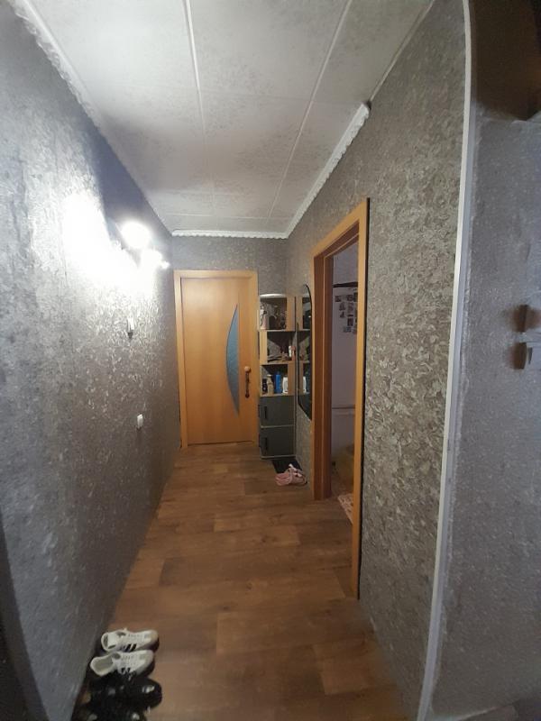 Продается 4-комнатная квартира по адресу: пр. - Орск