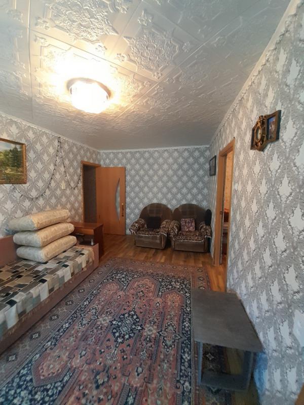 Продается 4-комнатная квартира по адресу: пр. - Орск