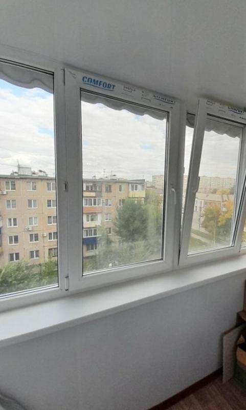 Продам двухкомнатную квартиру на 5 этаже, 5 этажного панельного дома, общей площадью 44 кв. - Орск
