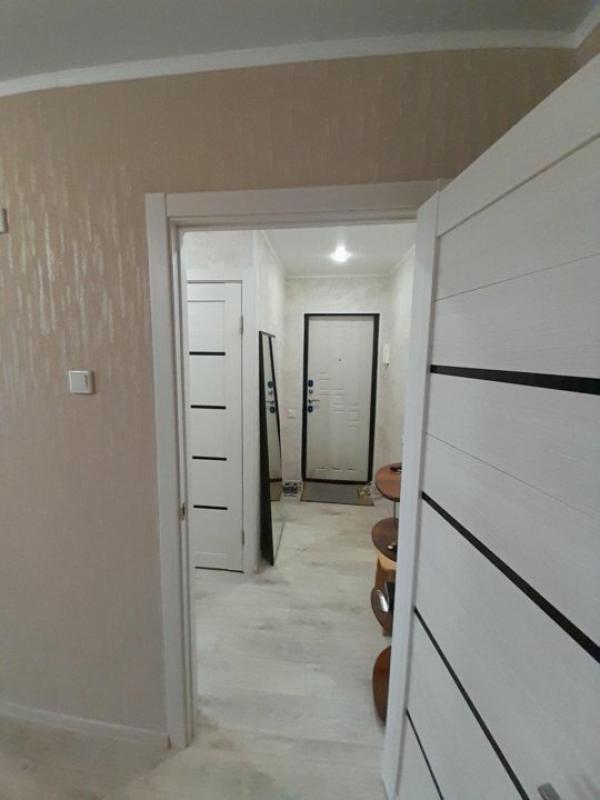 Продам двухкомнатную квартиру на 5 этаже, 5 этажного панельного дома, общей площадью 44 кв. - Орск