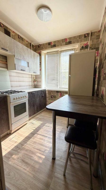 Продаётся трёхкомнатная квартира площадью 62 квадратных метра в самом центре города на улице Щорса ( - Орск