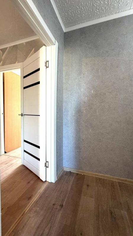Продается двухкомнатная квартира, общей площадью 43,5 кв. - Орск