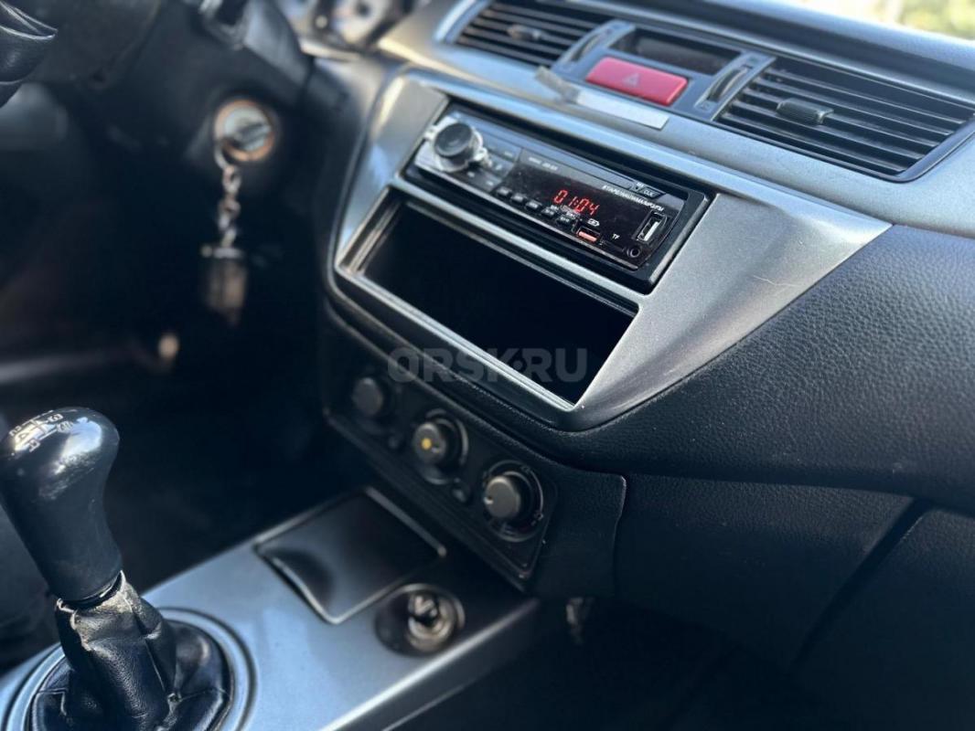 Продам или обменяю Mitsubishi Lancer IX
Год выпуска: 2006
Кузов в достойном состоянии для своих ле - Орск