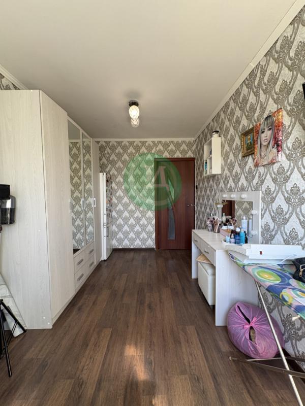 Продам 4-х комнатную квартиру по адресу: Комарова дом 16, район 240-й квартал, общей площадью 60,8 к - Орск