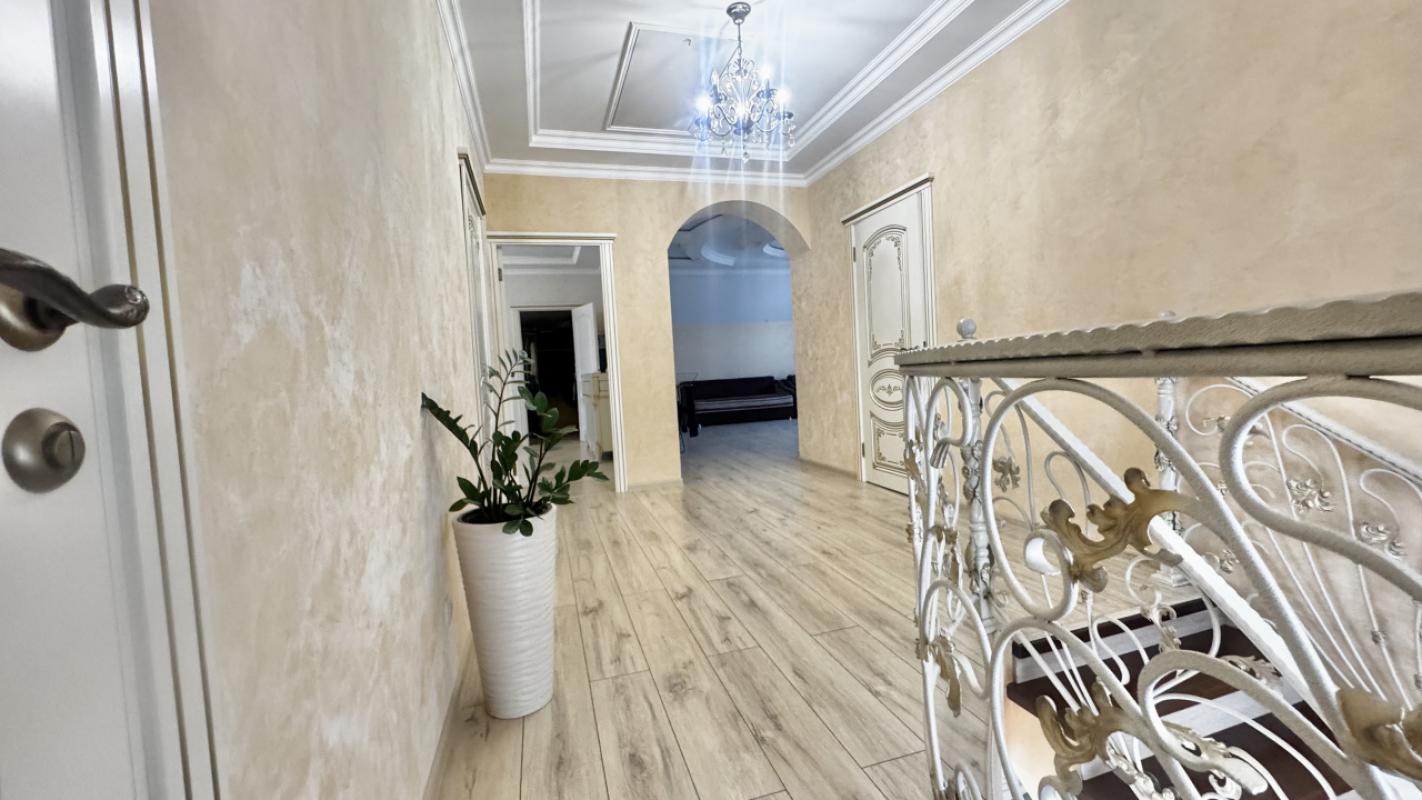 🏡‼️Вашему вниманию предлагается уникальный вариант &mdash; роскошный двухэтажный загородный дом - Ленина