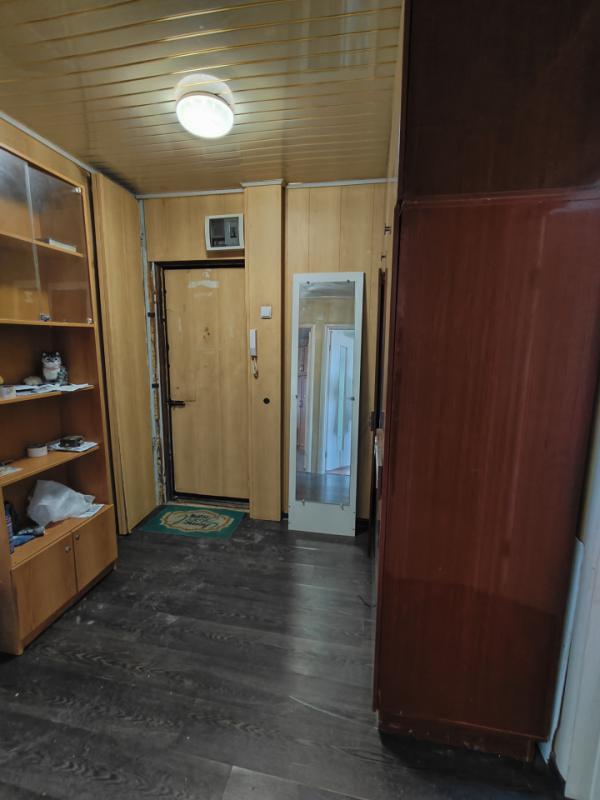 Продается  трехкомнатная квартира площадью 61,5 кв. - Орск
