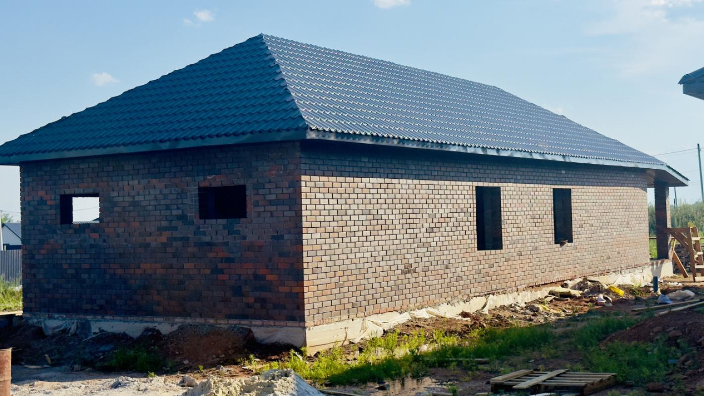 🏡 Нoвый киpпичный дом c гаражем (120 м&sup2;) в прoдаже! - Соловьевка