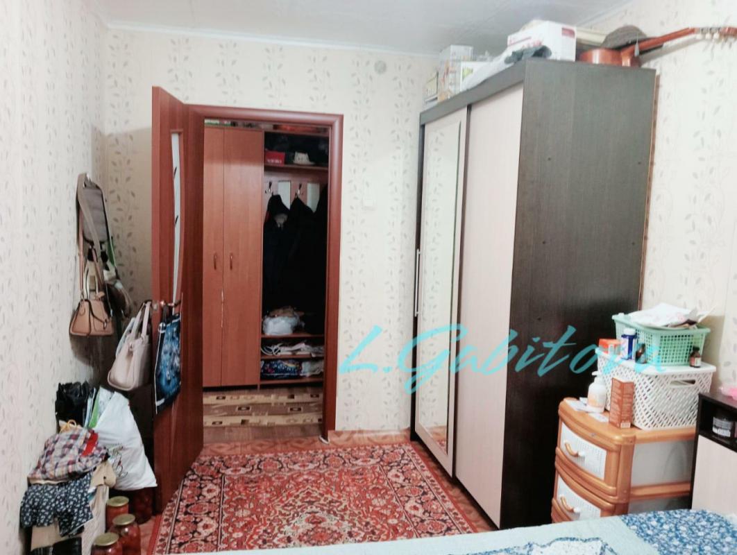 Продается 3-комнатная, расположенная на 9 этаже 9-этажного кирпичного дома в востребованном районе г - Орск