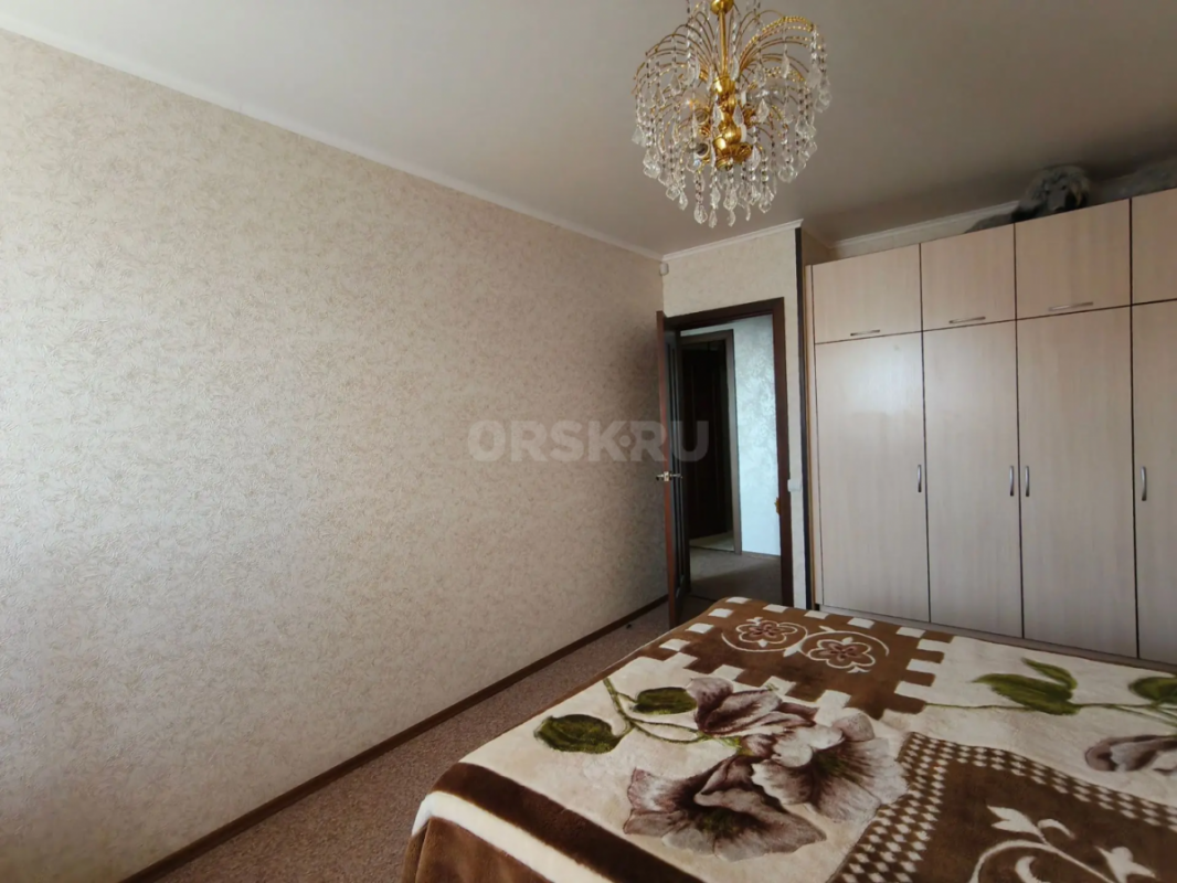 Продаётся уютный и просторный 2-х этажный жилой дом 213,4 кв. - Орск