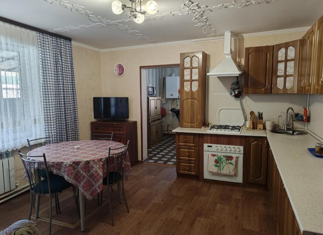 Продаётся Дом с Земельным участком в г. - Орск