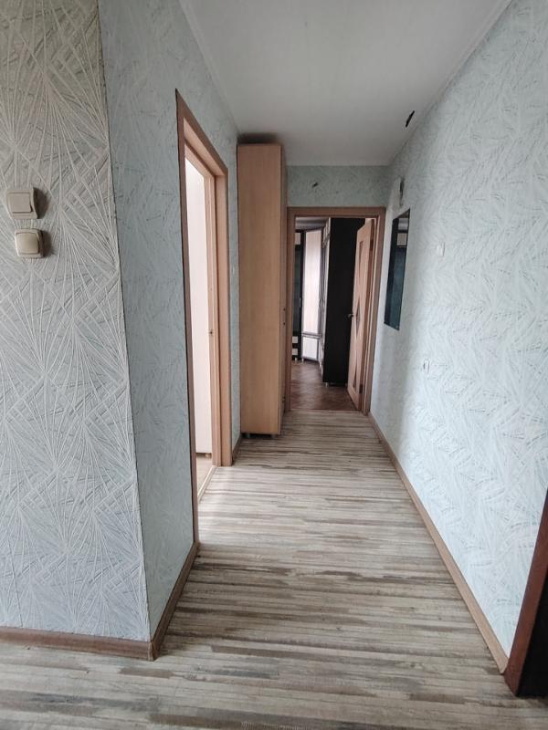 В продаже светлая, теплая, уютная 4-х комнатная квартира, расположенная на 5 этаже 5-ти этажного пан - Орск