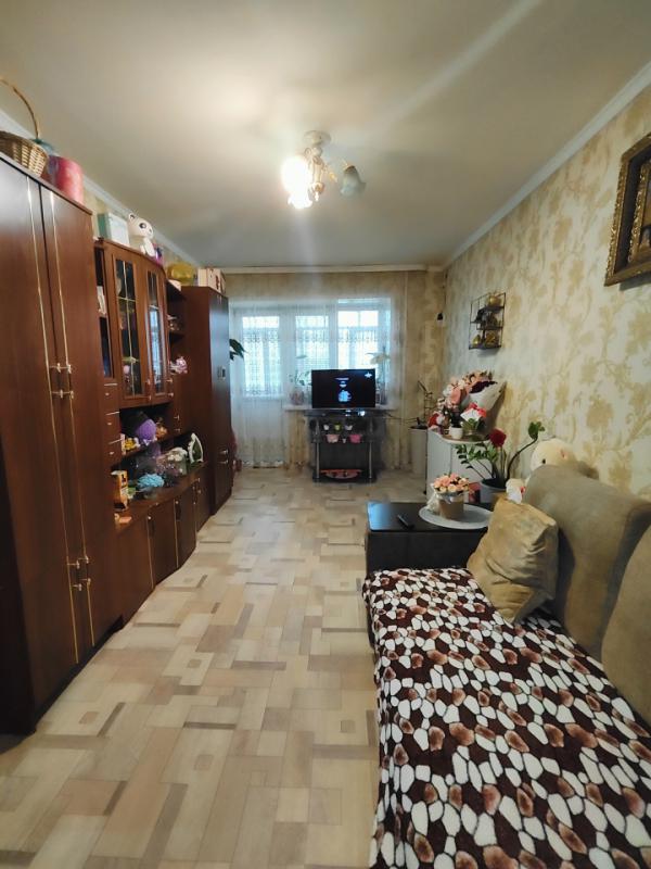 Продается уютная трехкомнатная квартира в Орске по адресу: улица Вокзальное шоссе, 7А. - Орск