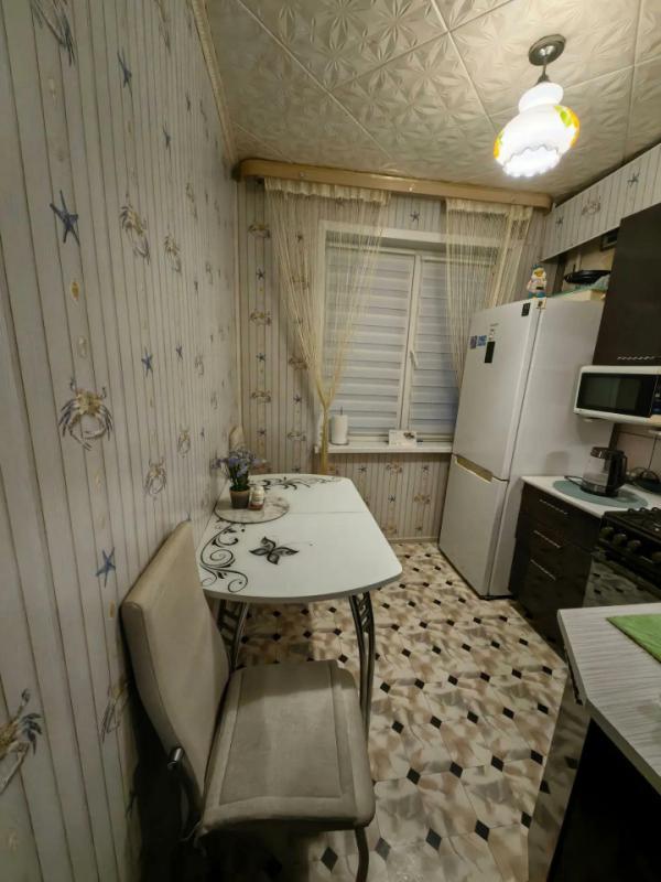 Продаётся уютная трёхкомнатная квартира площадью 61.6 квадратных метров, расположенная  на четвёртом - Орск