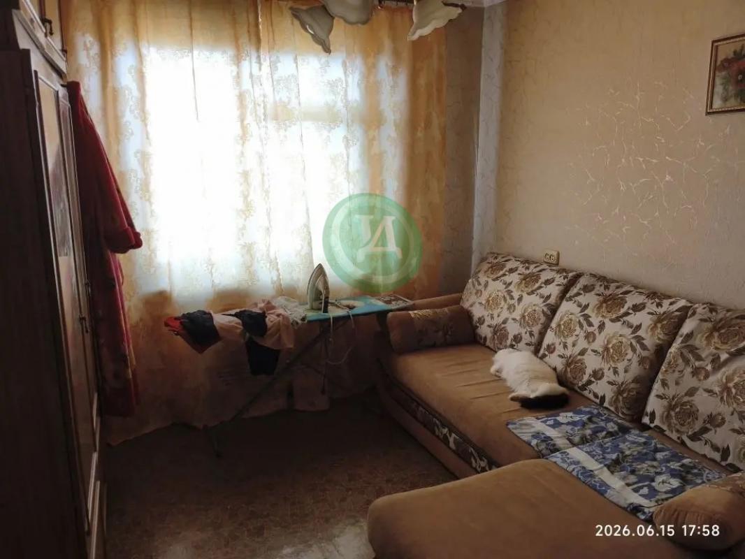 Продам 3-х комнатную квартиру улучшенной планировки по ул. - Орск
