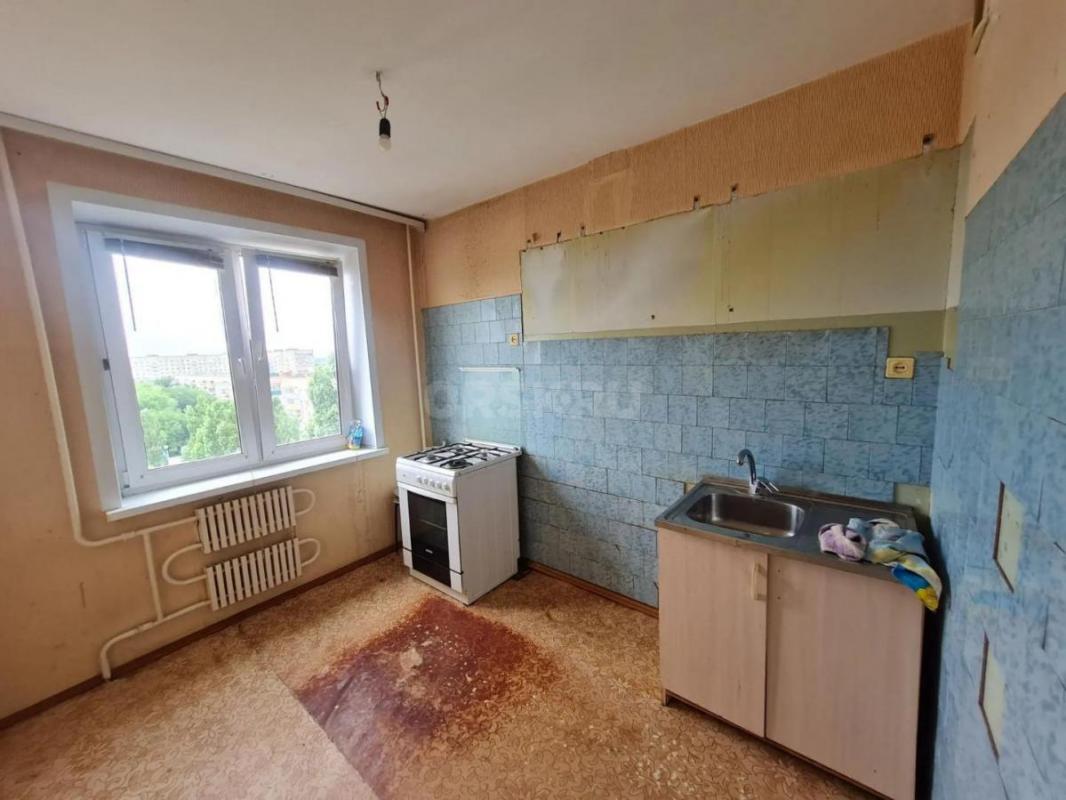 Продам 3-ю квартиру улучшенной планировки по адресу ул. - Орск