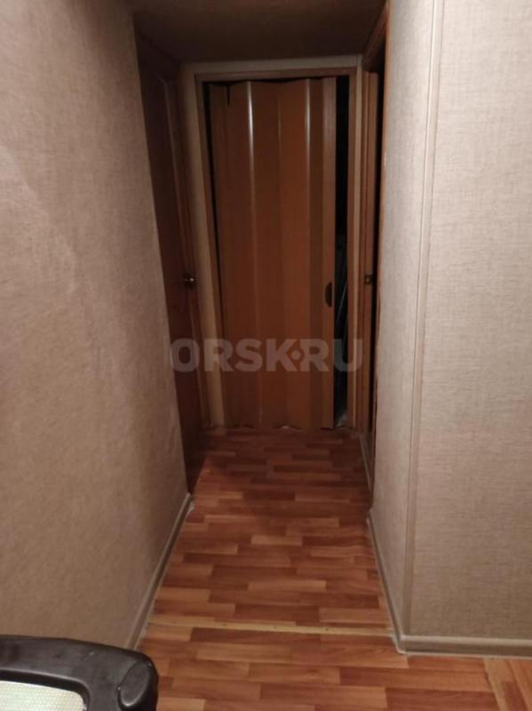Сдам 2х комнатную квартиру на 1ом этаже 5ти этажного дома по улице Станиславского 97 на длительный с - Орск