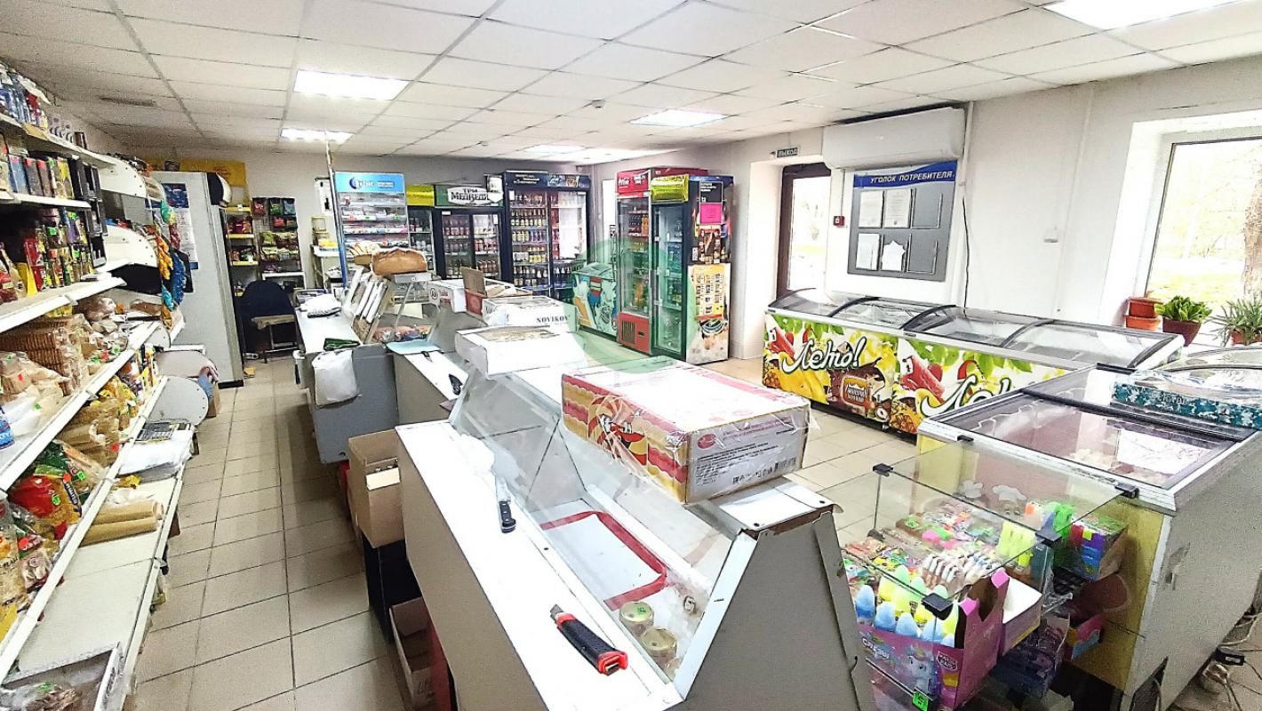 Продам встроенное нежилое помещение на 1 этаже многоквартирного жилого дома. - Орск