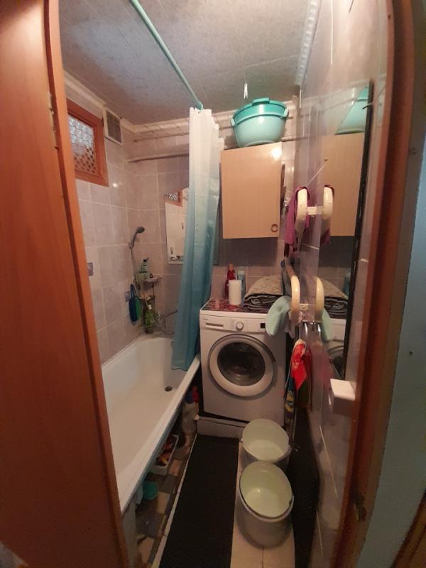 Продается 4-комнатная квартира по адресу: пр. - Орск