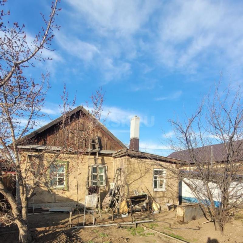 В связи с переездом продаем жилой дом с земельным участком. - Орск