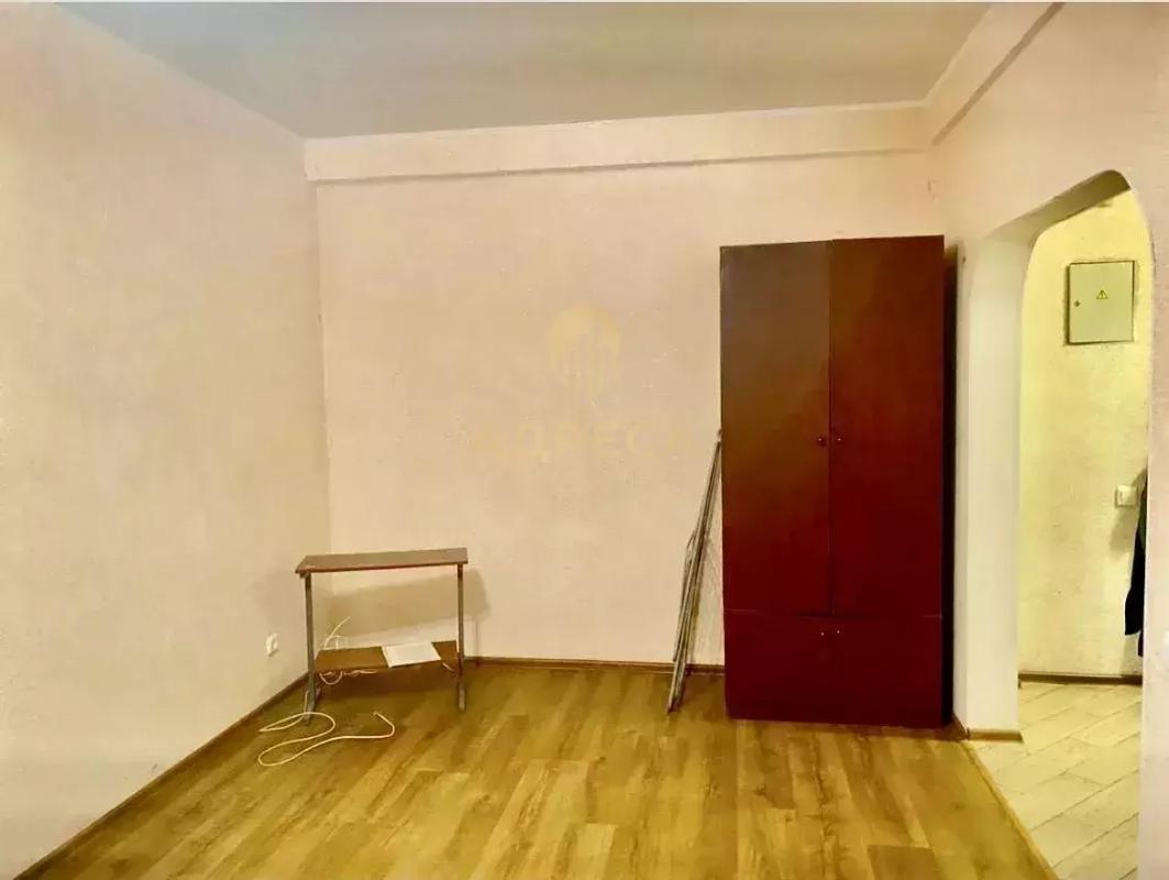 Сдам просторную, светлую однлкомнатную квартиру. - Оренбург