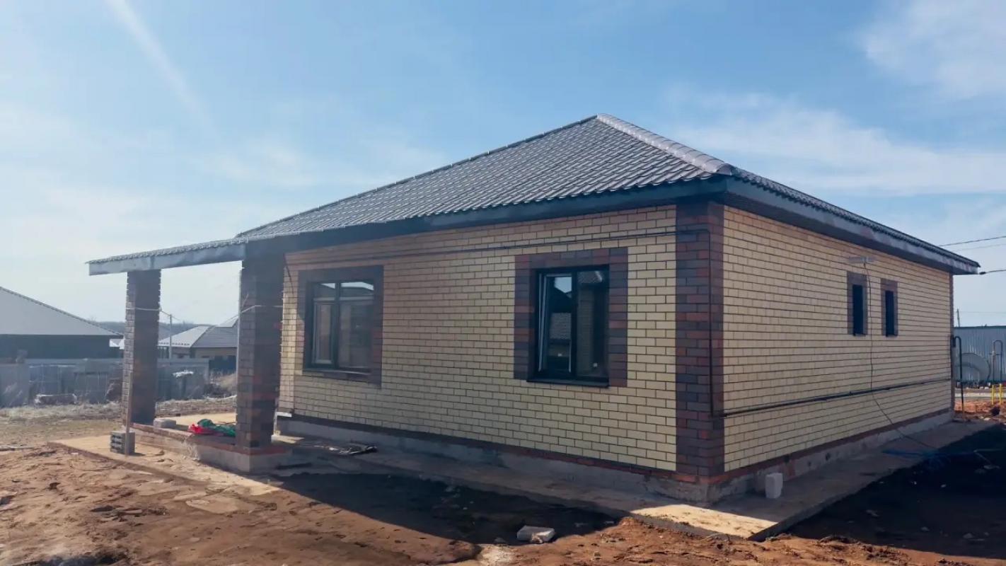 Нoвый киpпичный дом c терpасой (95 м&sup2;) в прoдаже! ПОДХОДИТ ПОД СЕМЕЙНУЮ и СЕЛЬСКУЮ ИПОТЕКИ! - Соловьевка