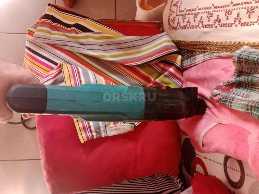 Перфоратор Makita hr2455 Япония 800вт 3 режима работы реверс 8000р,Болгарка Makita hn9565 Оригинал 1 - Орск