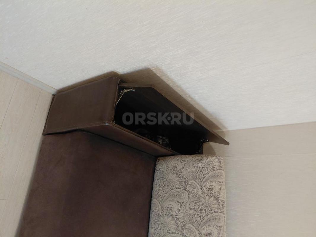 Продам большой раскладывающийся диван в хорошем состоянии. - Орск