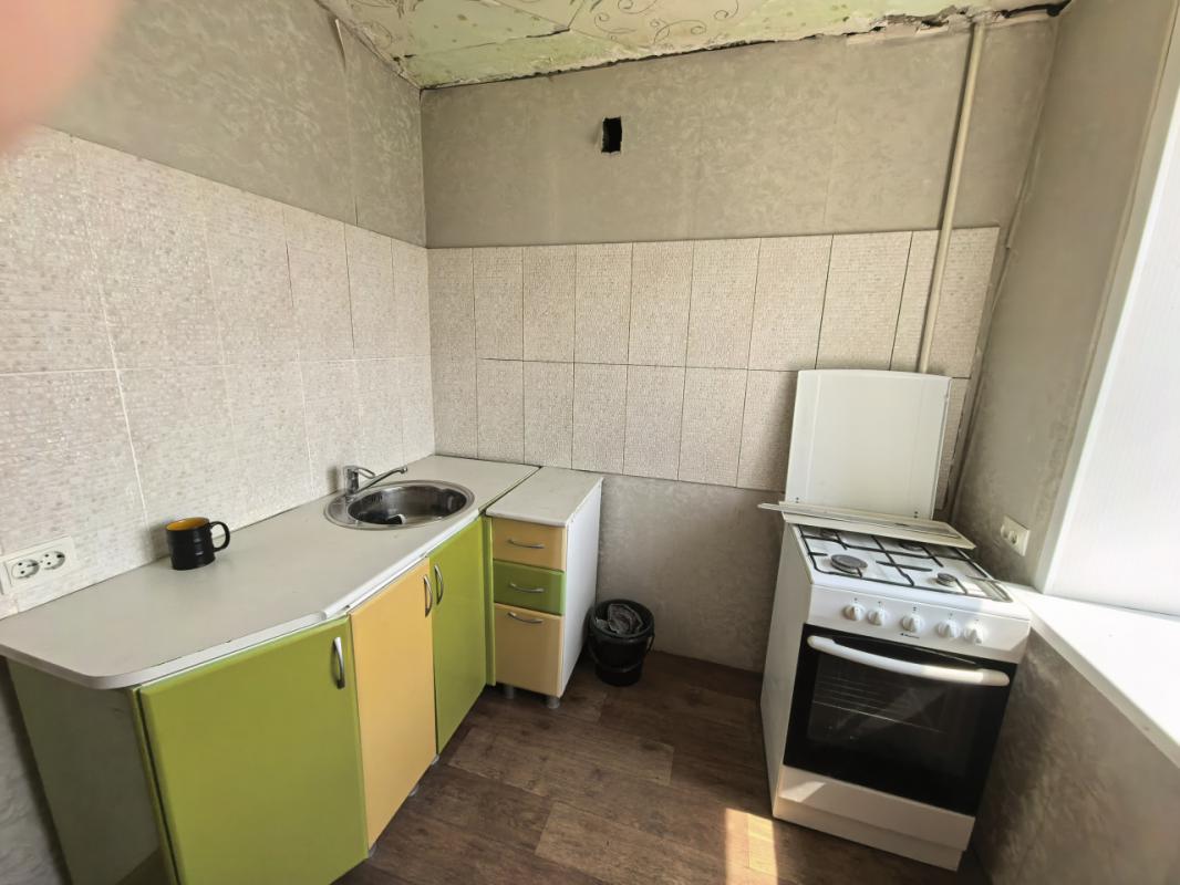 Продам однокомнатную квартиру, 3/5 этаж, кирпичный дом, пер. - Орск