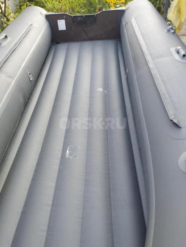 Продам моторную лодку REGAT 340 c двухтактным мотором SEA-PRO 5л/с в наличие пол, дополнительный бак - Орск