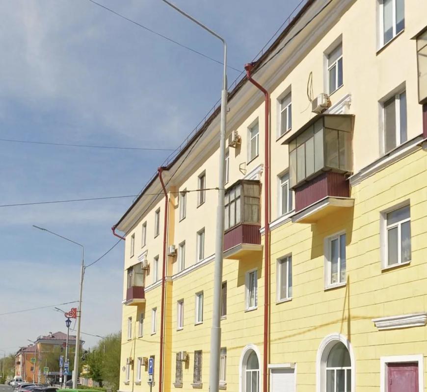 Продам трехкомнатную квартиру с ремонтом и мебелью - Новотроицк