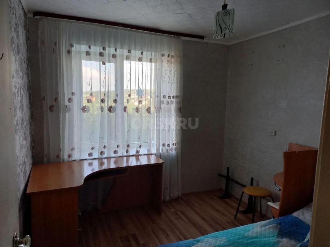 Продам уютную двухкомнатную квартиру на 240 квартале, просторная кухня и прихожая, тихие соседи - Орск