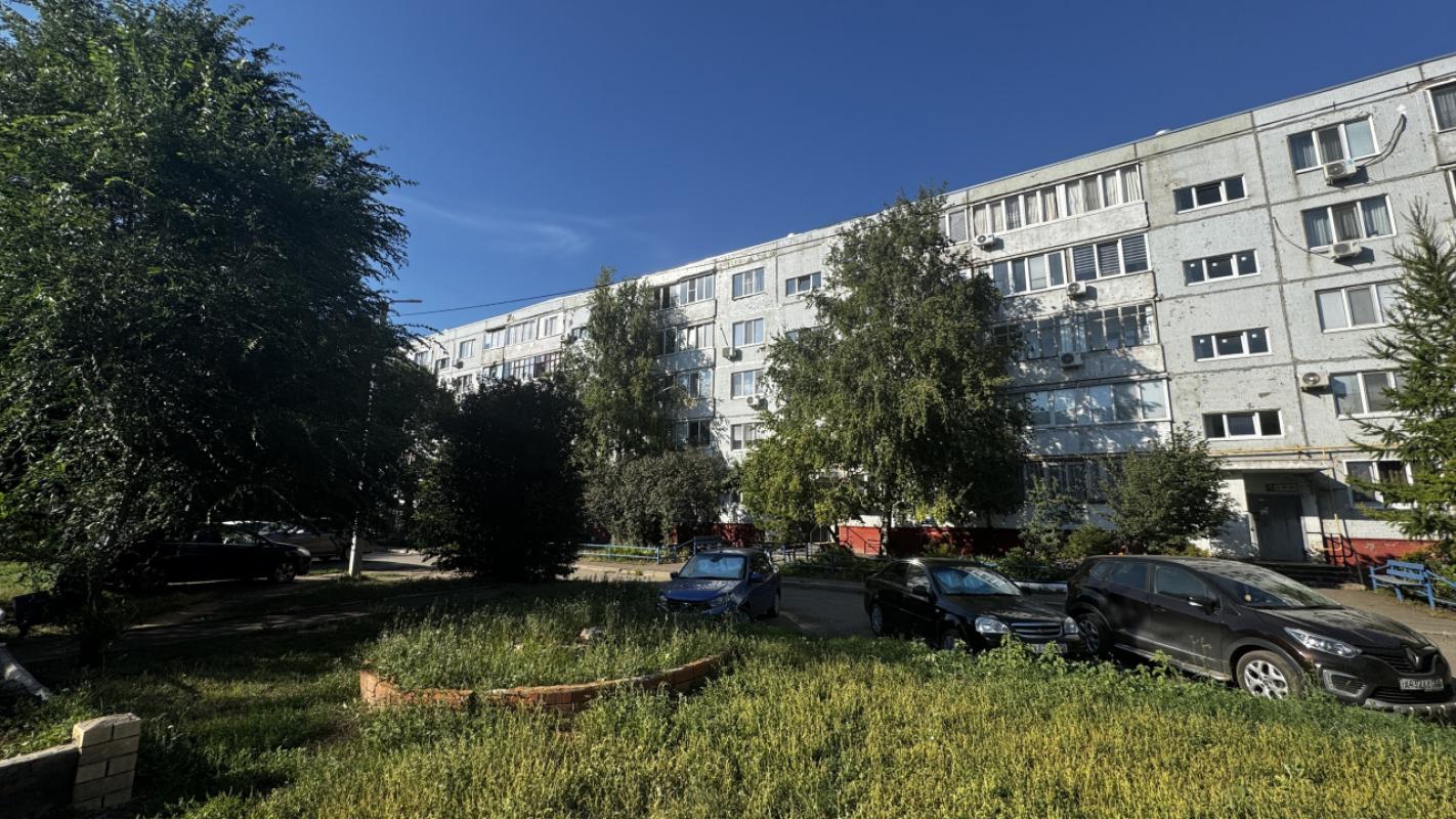 Продается просторная 2-комнатная квартира в топовом районе пo адресу: Волгоградская, 40/2 &mdash - Оренбург